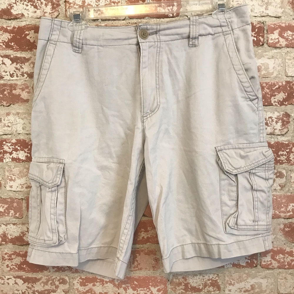Aeropostale Light Khaki Cargo Shorts